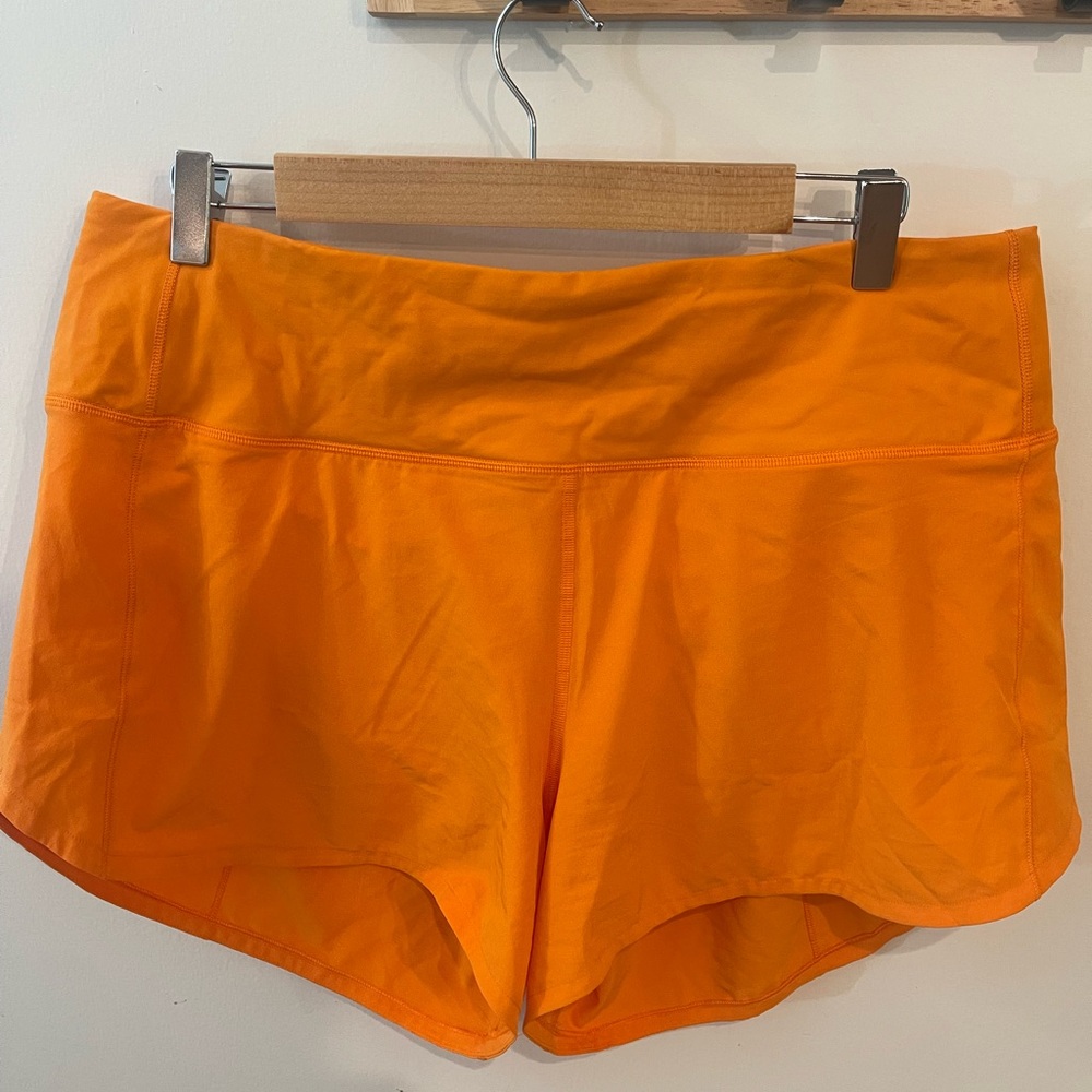 Speed Up High-Rise Lined Short 4" Clementine